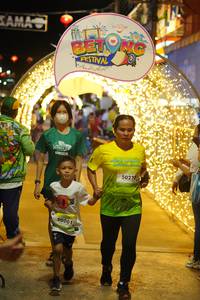 BIB: 90001, 5027
                            <button type="button" onclick="openModal(21831259)" class="btn btn-primary btn-sm float-right btn-popup" data-toggle="modal" data-target=".modal-high-quality">
                        <i class="fas fa-shopping-cart"></i> Add to Cart
                    </button>
                                            <button type="button" onclick="isThisMe(21831259, true)" class="btn btn-success btn-sm float-right btn-popup btn-isme hidden" data-toggle="tooltip" data-placement="bottom" title="นี่คือรูปของคุณใช่ไหม คลิกที่นี่เพื่อเอาเข้าอัลบั้ม">
                        <i class="fas fa-plus"></i> Add to album
                    </button>
                    <button type="button" onclick="isThisMe(21831259, false)" class="btn btn-warning btn-sm float-right btn-popup btn-isnotme hidden">
                        <i class="fas fa-ban"></i> Remove from album
                    </button>